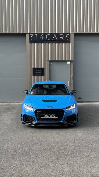 Polissage et traitement céramique AUDI TTRS dans notre atelier à Roanne