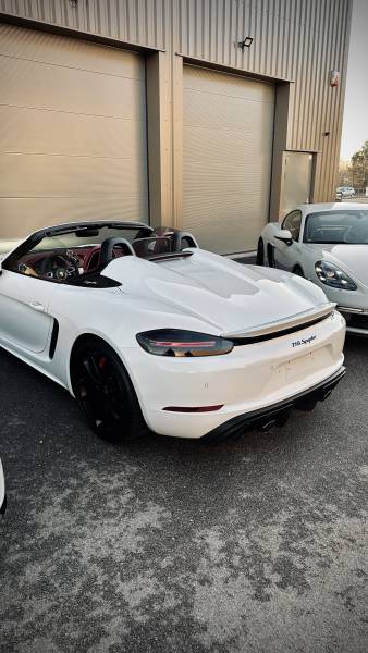 Porsche 718 Spyder protégée à Roanne – XPEL + Gtechniq