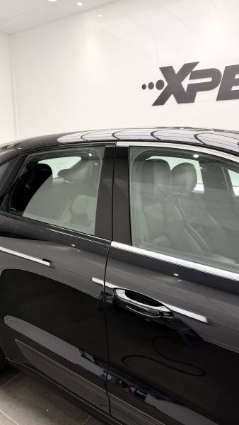 Déchromage d’entourages de vitres – Loire 42