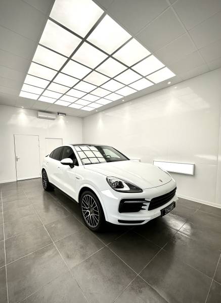 Nettoyage professionnel voiture à Roanne Porsche