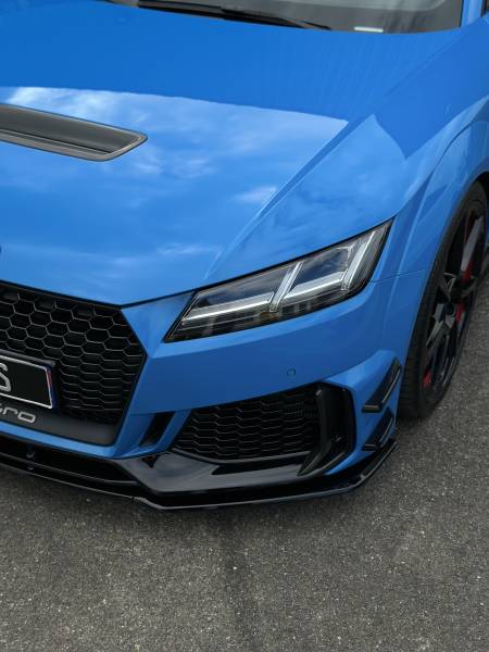 Polissage et traitement céramique AUDI TTRS dans notre atelier à Roanne