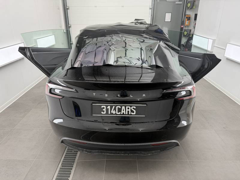 Film teinté haut de gamme sur Tesla Model 3 Highland 2026 noire – Finition 314CARS Roanne / Lyon / Saint-Étienne