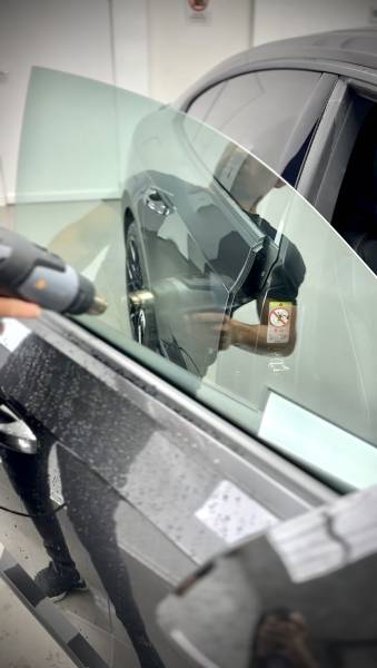 Pose de vitres teintées automobiles à Le Côteau dans la Loire