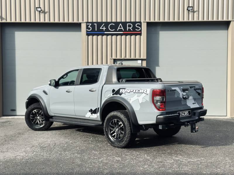 Protégez la carrosserie de votre pick-up Ford Ranger Raptor grâce au film transparent PPF XPEL à Roanne, dans la Loire, près de Lyon et Saint-Etienne
